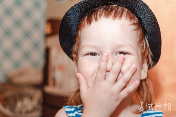 374a3b6223f0b7df5a2553f1e4ec44be.png 先天性唇腭裂由哪些因素导致