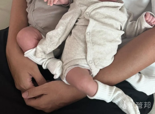 e0e8c0638abe2e69c4f3f82b353ee248.png 试管婴儿要不要生双胞胎呢