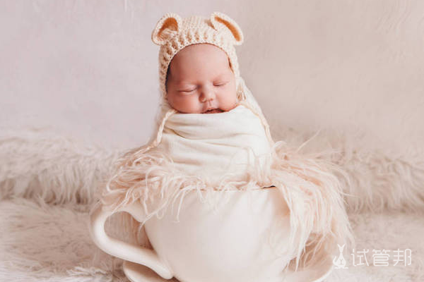 91db19760e6f47f853f0c2e61a04c07c.png 婴儿睾丸鞘膜积液可以自己好吗