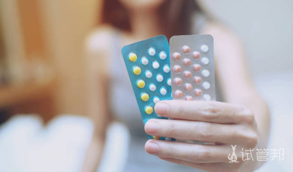 3d5746b4eb3d8a44dc0b28769e1f4f86.png 吃黄体酮几天来月经