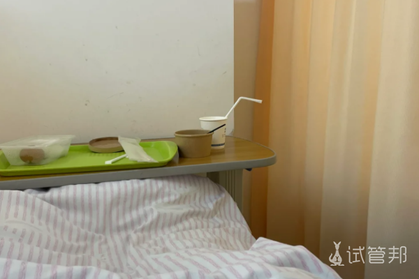 d14956b6e9bcdeb1e58a0c5a94ba7750.png 诊断为睾丸结核准备进行手术治疗