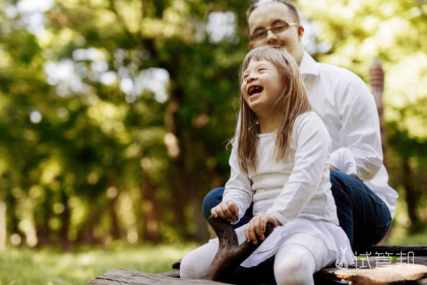 f7782f66a6c7c7d0a1bd86f343cb0db9.png 唐氏综合症症状表现有哪些