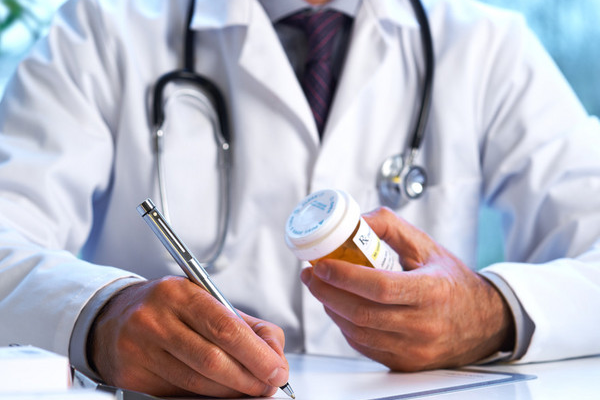 07cd94cb07f557ffd8b02ad6e0047d5e.png 罗圈腿是怎么回事