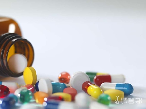 3bb3308fbbf2fa8e6766a3d324a1cfdf.jpg 糖尿病周围神经病变的表现有哪些