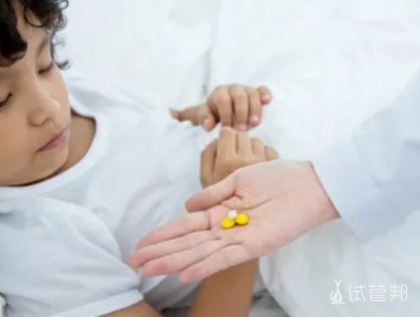 09d5313cd4fa57f59429b9700a33d465.png 癫痫发作时的正确做法