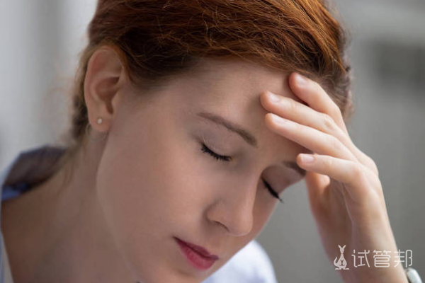 2e5ab1cef10157c6aea74253292376ab.png 怀孕初期症状出血该怎么办