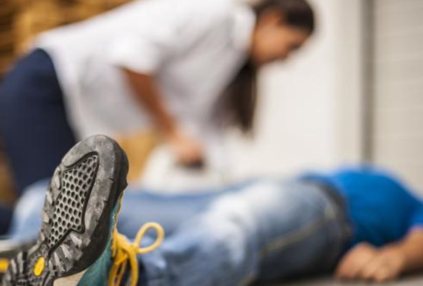 455f8d49a1ee5fafefb97a8d76597394.png 羊角风早期症状表现有哪些