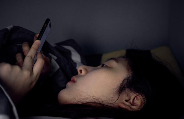 a795ae5470c0770877f39f25f0c9599b.png 少白头遗传男孩还是女孩