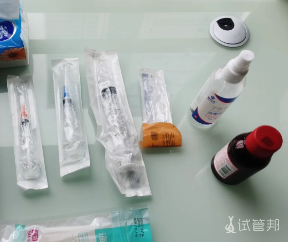 2aace4bbb09bbeb9c2189637b3754eb2.png 自己打促排卵针该怎么做