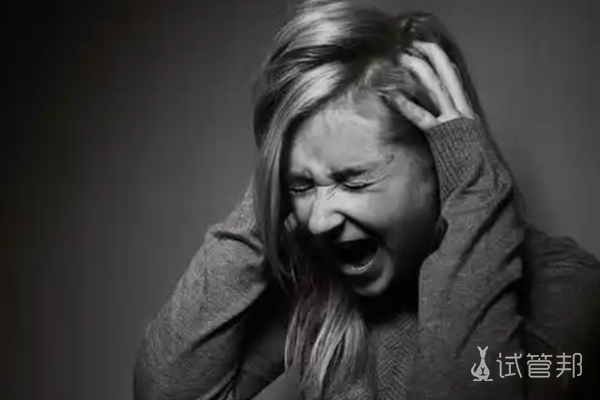 958980db852cae7ae7c43a656cc4413b.png 腺垂体功能减退症最常见原因是什么