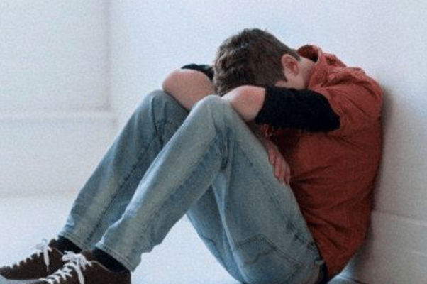 6ea80d12fa8f35fc8db4c0f9a7c08f9a.png 肾上腺皮质功能不全可导致什么病