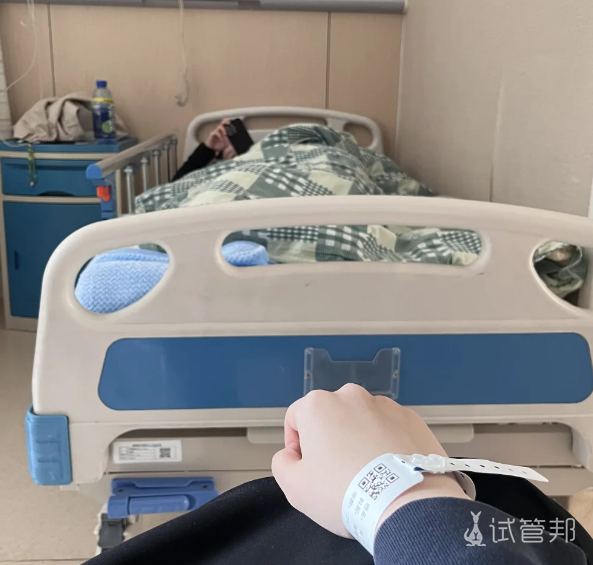 7c173dc9ee7e3e79d9e3671ebe27f4ca.png 终于怀上了试管真的太搞心态了