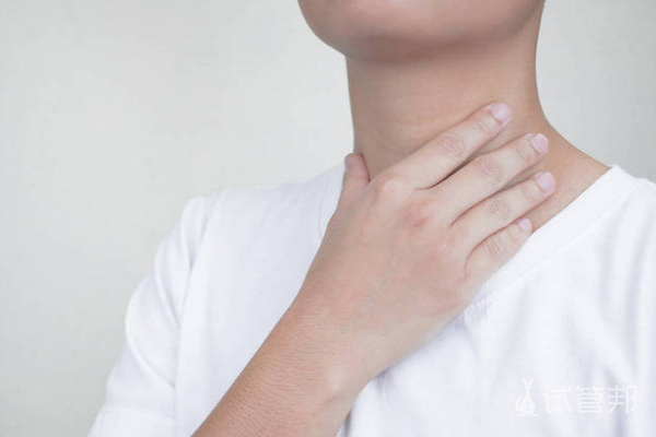 995f21486f5f4b6914a51864439fbb18.png 甲状腺结节是甲亢还是甲减