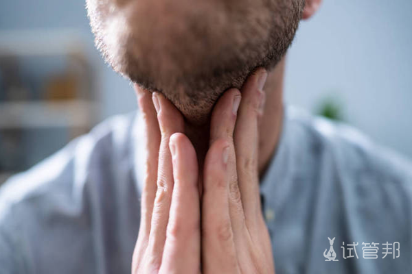 e01aed9718b4ff7504aca55a2f458e60.png 甲状腺结节良性要手术治疗吗