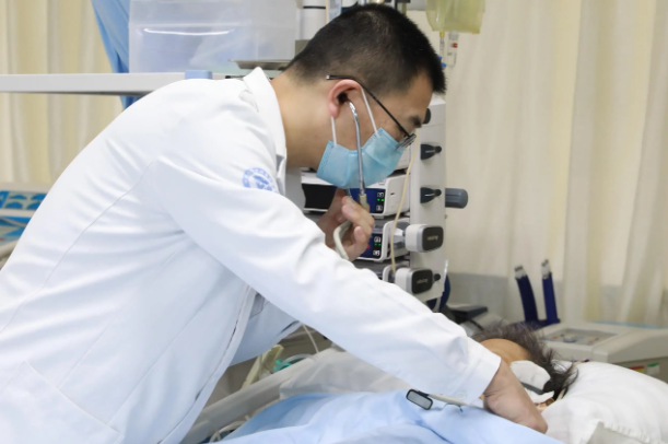 f9c6f2d83bb5ebf24062ea9d22660b17.png 手术治癫痫费用多少钱