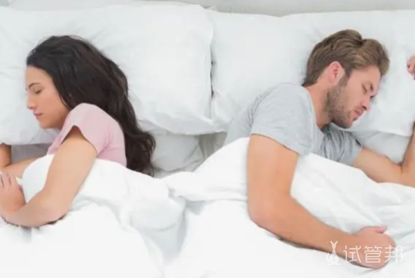 2942e6d922799a06d134f457b3240715.png 男人感染了细菌性阴炎怎么治疗