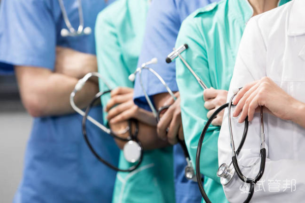 68089477e895813e71e1c8e4beb668d8.png 单纯疱疹病毒感染后有什么表现