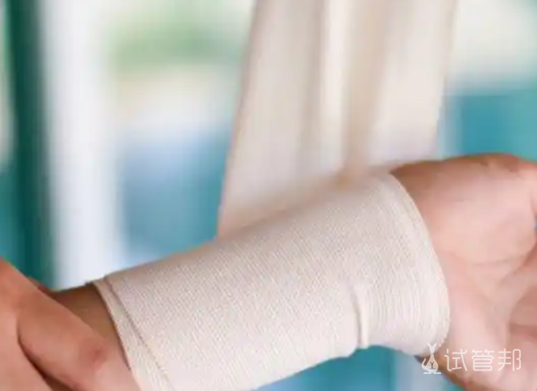 5750a89ac1eacee471b230491bb57bdc.png 佝偻病小孩有什么样的症状