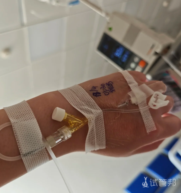 ebc55f718e54526ce5a6081074251390.png 纵膈子宫怀孕12周还是没留住宝宝