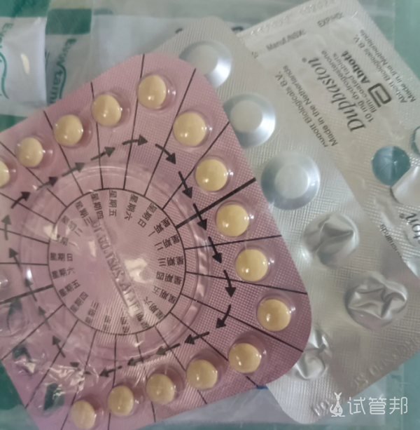 4139f1b887333cab7b7a0391bb10fcf4.png 这一次的移植后症状与前一次好不一样