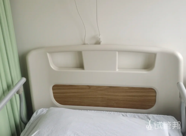 a2c0f276d504e4171c93c45d15e0ccf6.png 巧囊手术记录采用的腹腔镜手术