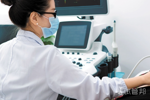 9329a411fe3113f1d6621ee253d2bc50.png 右侧有优势卵泡保持什么姿势睡觉