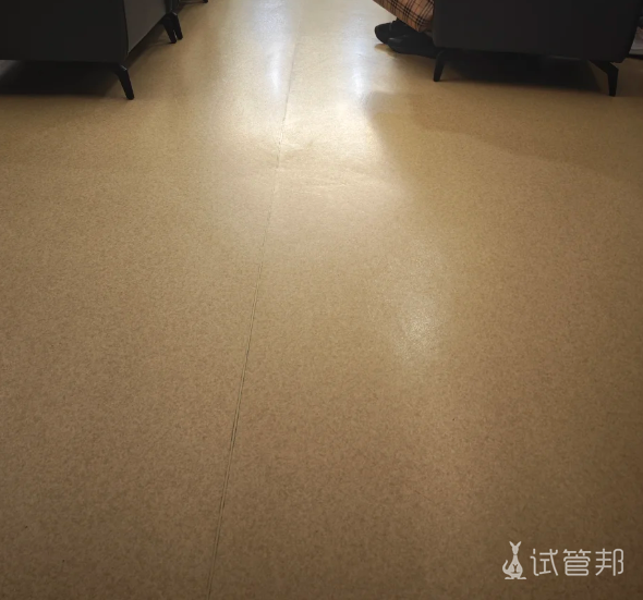 a039c1bff5771d620bc759ce6fd7ec82.png 试管一直不成功哪有不发疯的啊