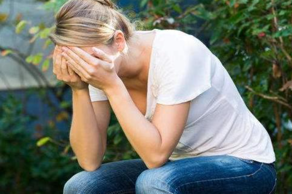 07af285ed27b989b4cbd830fb876404e.png 为什么会黄体功能不足