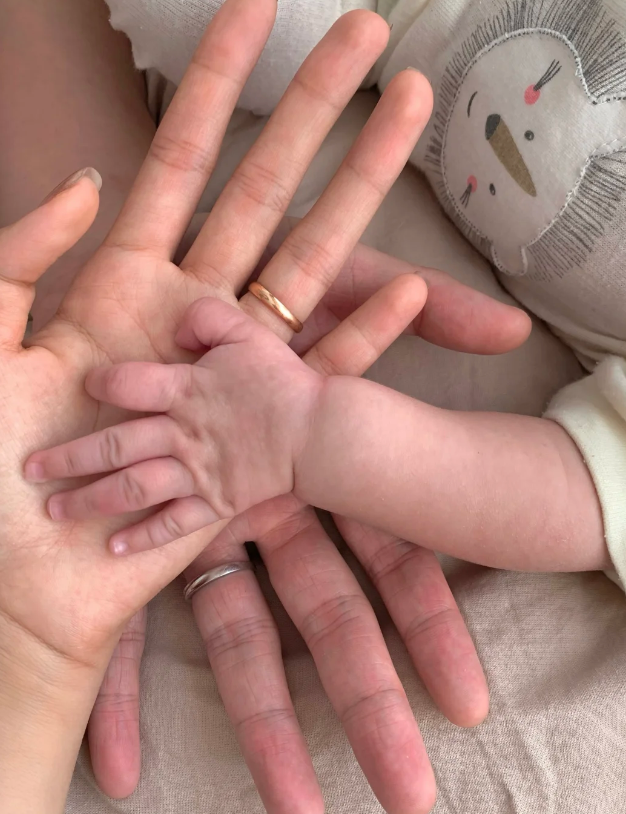 3fb5c1b6ff710ce1f49f891b9c150a51.png 拉拉试管生子艰难但一切都值得