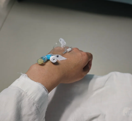 d89ab4d9d4aeb3f7c898d15519e4c9cd.png 全麻取卵18颗千万别腹水