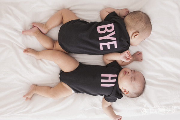 7cb7c96deb8b97c34a370b52d4b62926.jpg 如何怀双胞胎的几率